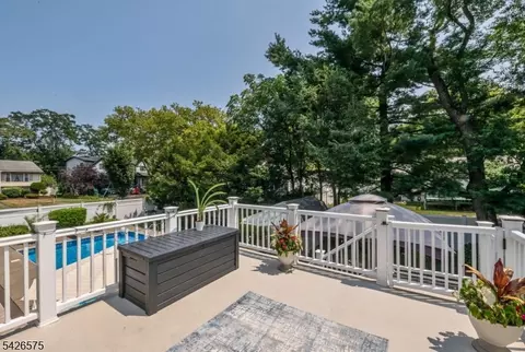 440 Yuhas Dr, Paramus, NJ 07652 photo 26