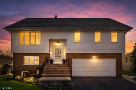 191 Pershing Rd #1, Clifton, NJ 07012