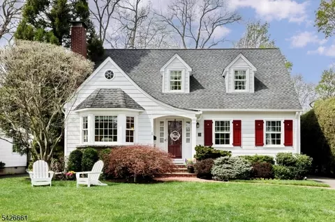 70 Ridge Rd, Glen Rock, NJ 07452