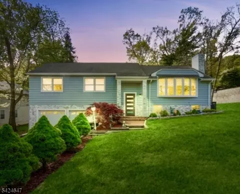 1626 Larkspur Dr, Mountainside, NJ 07092