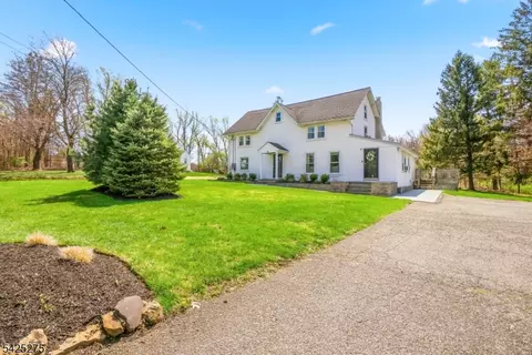 8 Morris Tpke, Randolph, NJ 07869