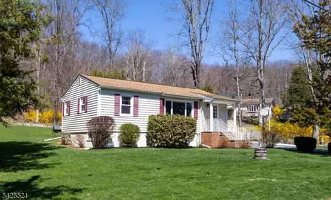 35 Cedar Ter, Wharton, NJ 07885
