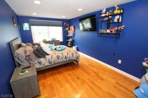 7 Stuart St, Waldwick, NJ 07463 photo 31