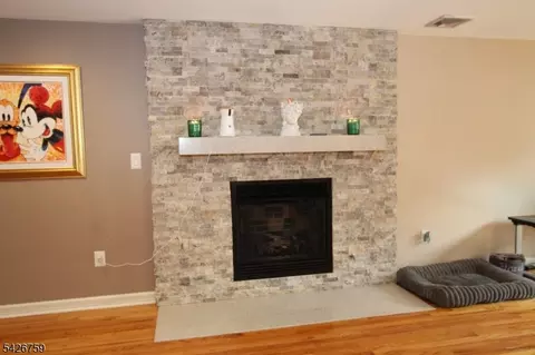 7 Stuart St, Waldwick, NJ 07463 photo 10
