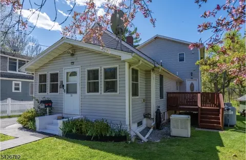 53 Susquehanna St, Franklin, NJ 07416