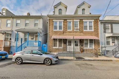 135 Mercer St, Phillipsburg, NJ 08865