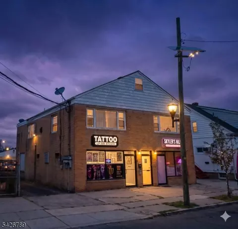 847 Hamilton St, Somerset, NJ 08873