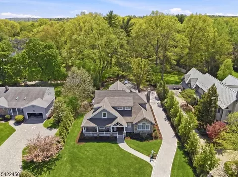 74 Noe Ave, Madison, NJ 07940