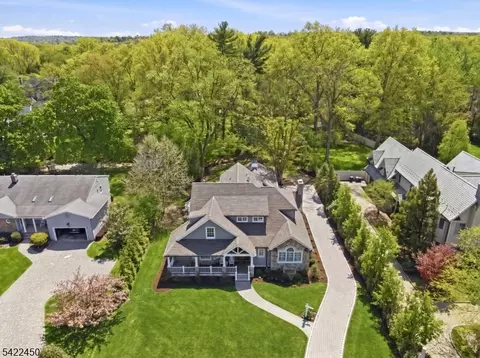74 Noe Ave, Madison, NJ 07940