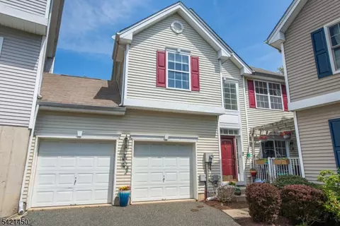 6 Brock Ln, Hackettstown, NJ 07840