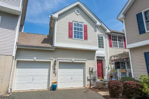 6 Brock Ln, Hackettstown, NJ 07840