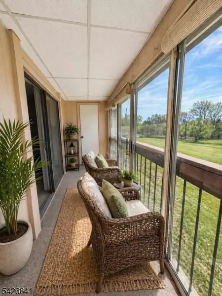 278 Crosse Dr #3F, Monroe Township, NJ 08831