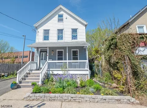 22 Hamilton St, Somerville, NJ 08876