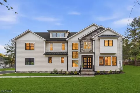 1284 Woodside Rd, Scotch Plains, NJ 07076