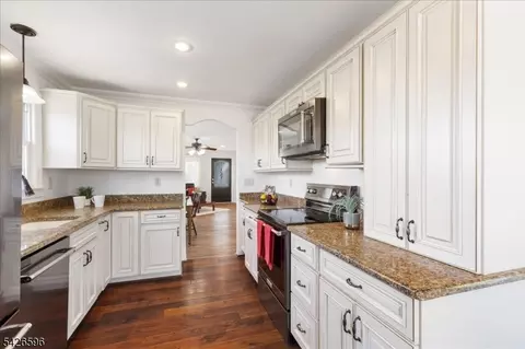 44 Maple Ave, Flemington, NJ 08822 photo 10