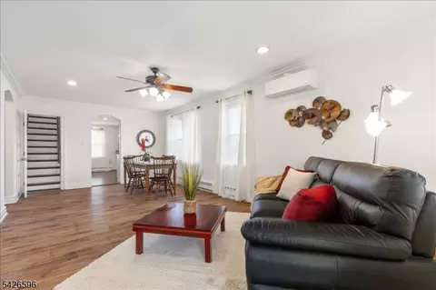 44 Maple Ave, Flemington, NJ 08822 photo 7