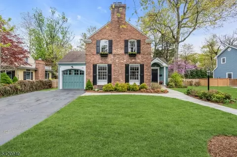 14 John St, Chatham, NJ 07928