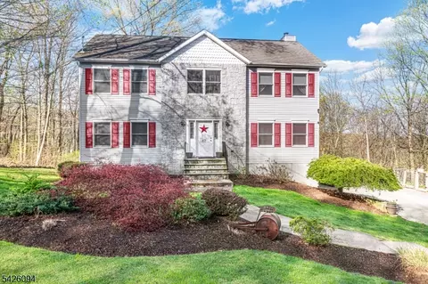 42 Mordaunt Rd, Vernon, NJ 07462
