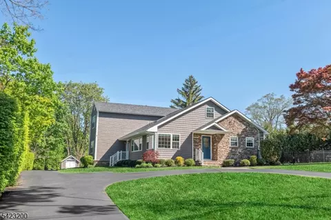 11 Cedar St, Basking Ridge, NJ 07920
