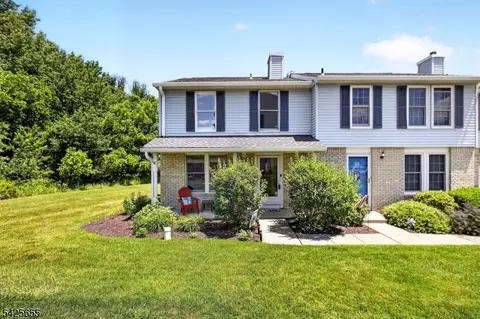 51 Liberty Ln, Franklin, NJ 07416
