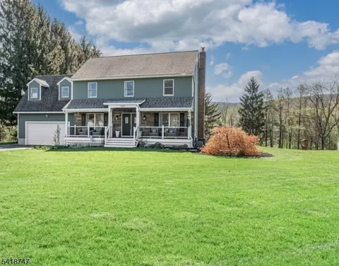 8 E Gate Dr, Glenwood, NJ 07418 photo 2