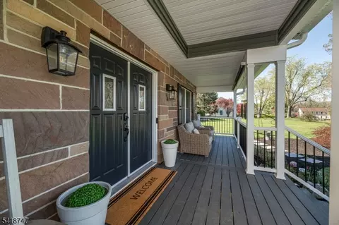 8 E Gate Dr, Glenwood, NJ 07418 photo 5