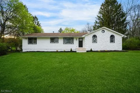 29 Ironia Rd, Flanders, NJ 07836