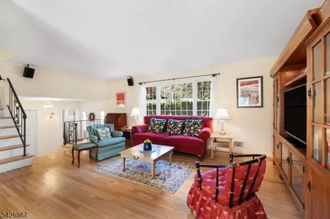 10 Babbitt Rd, Mendham, NJ 07945 photo 3
