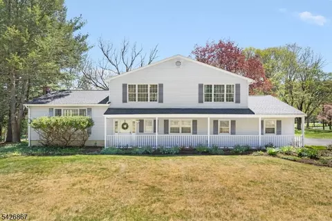 10 Babbitt Rd, Mendham, NJ 07945