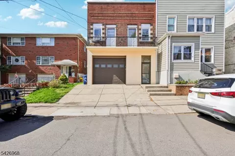 390 Delano Pl, Fairview, NJ 07022