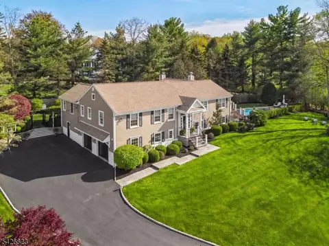 3 Glenmere Dr, Chatham Twp, NJ 07928