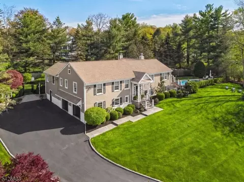3 Glenmere Dr, Chatham Twp, NJ 07928