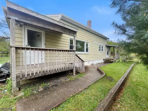 688 Kline Pl, Bridgewater, NJ 08807