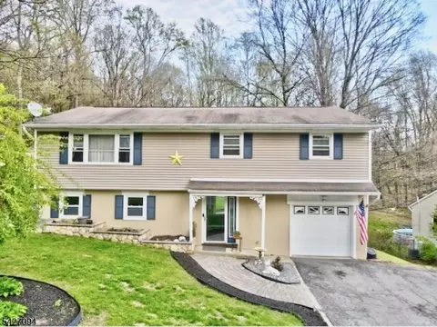 51 Lounsberry Hollow Rd, Sussex, NJ 07461