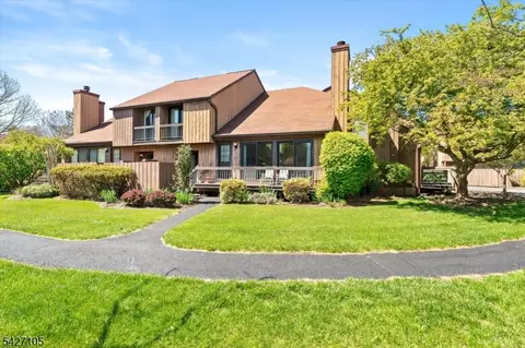 118 Bluebird Dr #3B, Hillsborough, NJ 08844