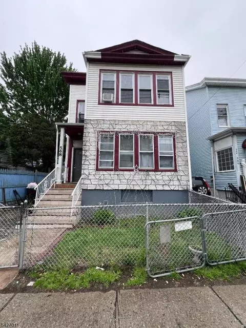568 14th Ave, Paterson, NJ 07504