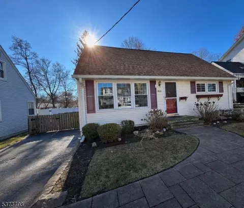 510 Albermarle St, Rahway, NJ 07065