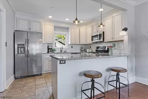19 Willowmere Ave, Montclair, NJ 07042 photo 9