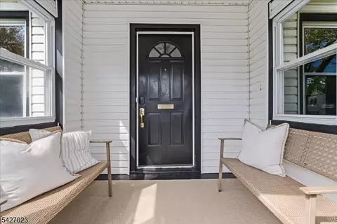 19 Willowmere Ave, Montclair, NJ 07042 photo 4