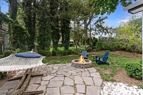 19 Willowmere Ave, Montclair, NJ 07042 photo 33