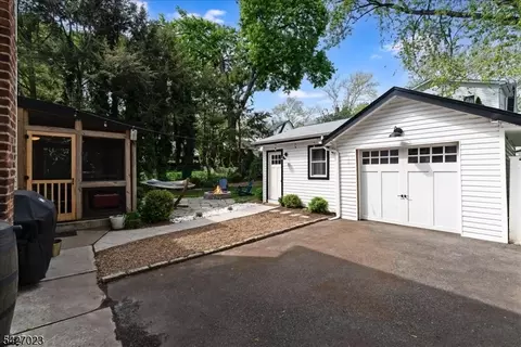 19 Willowmere Ave, Montclair, NJ 07042 photo 37