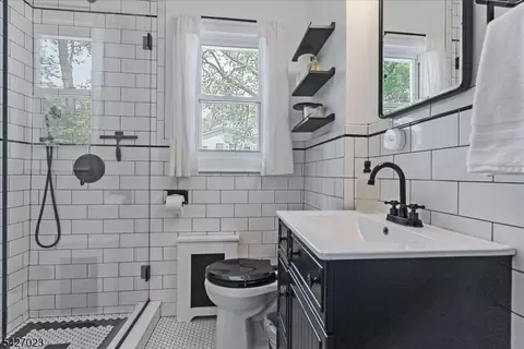 19 Willowmere Ave, Montclair, NJ 07042 photo 20