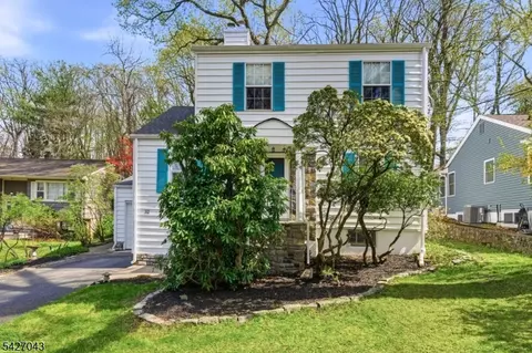 32 Hibernia Rd, Rockaway, NJ 07866