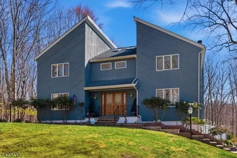 111 Green Rd, Sparta, NJ 07871
