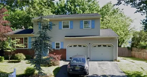 4 Library Pl, Edison, NJ 08820