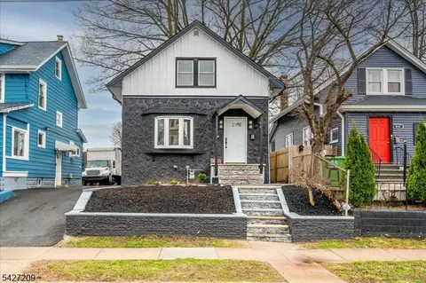 418 E 5th Ave, Roselle, NJ 07203