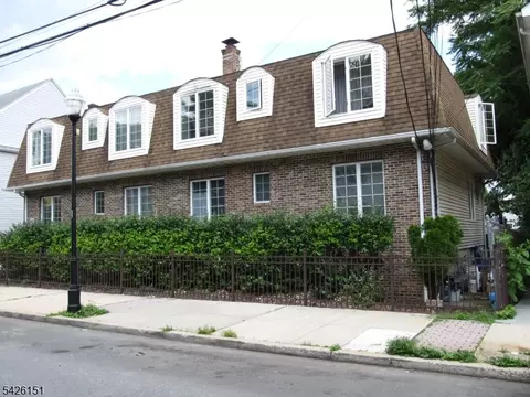 119 Valley Rd, Clifton, NJ 07013