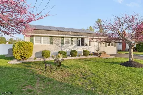 909 Newark Ave, Manville, NJ 08835