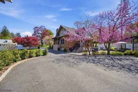 109 Quaker Ave, Randolph, NJ 07869