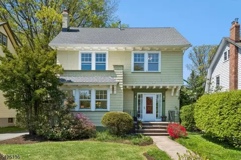 16 Duryea Rd, Montclair, NJ 07043